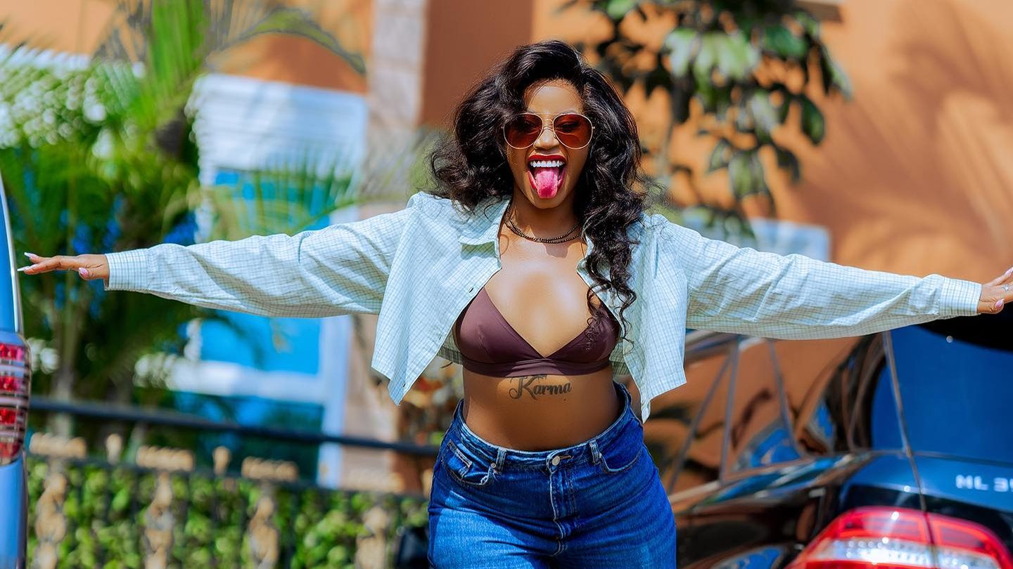 Karaoke paka mu goloofa Sheebah celebrates 5 year milestone in Munyonyo mansion