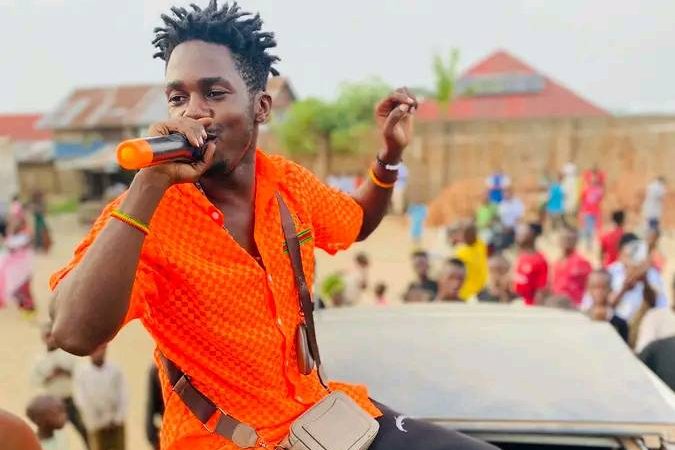 Tom Dee addresses stage mishaps and indiscipline at Omuzabibu concert